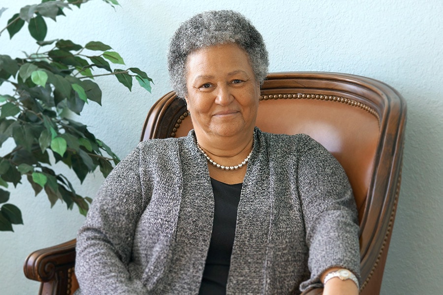 Dr. Andrea G Barthwell, MD